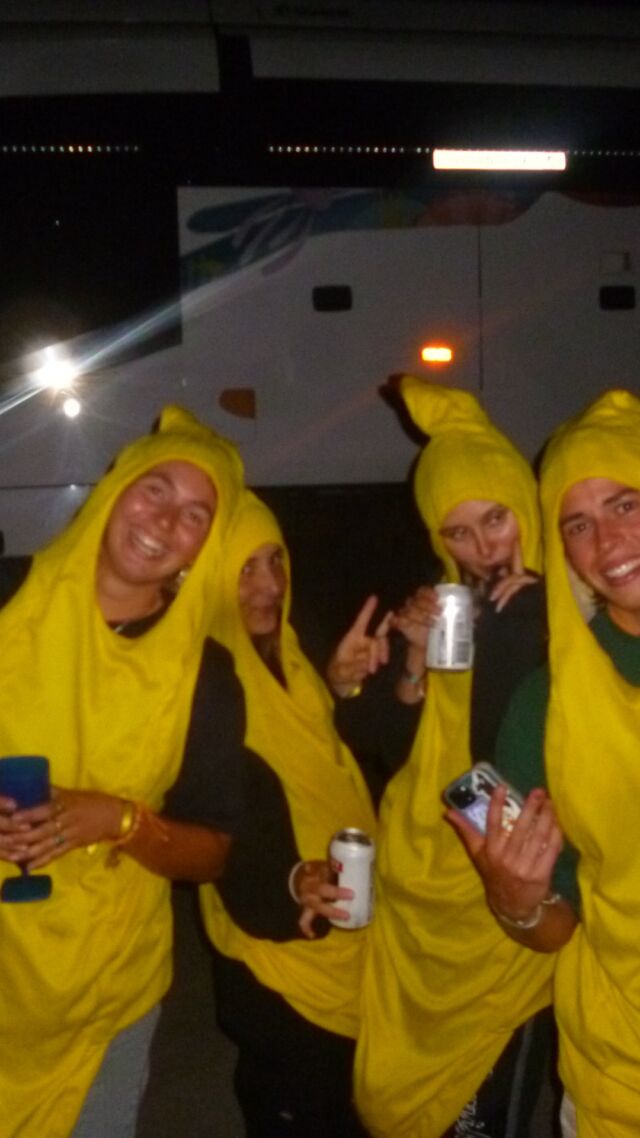 BANANAS DANCING 🍌🥳