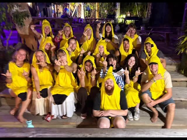 Scotty went from photographer to main character in 3 seconds📸😎